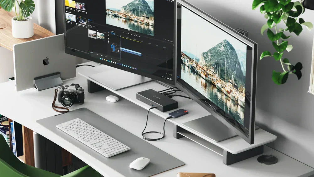 How to Connect Dual Monitors to a Laptop Docking Station