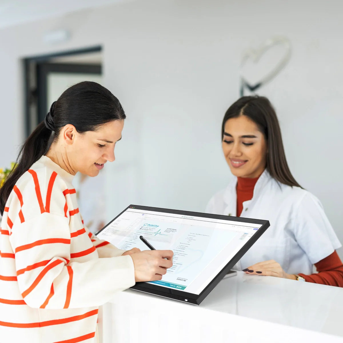 Clarity Fold Touch 27" 4K UHD Touchscreen with Fold Stand and Clarity Active Stylus